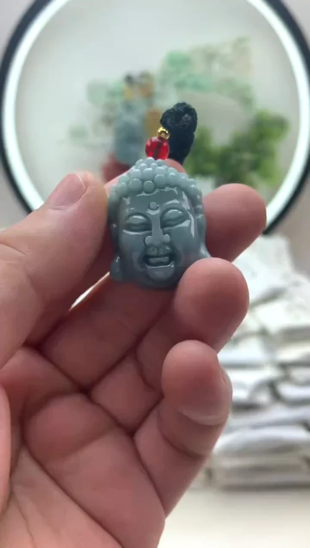 颈饰未镶嵌翡翠佛头