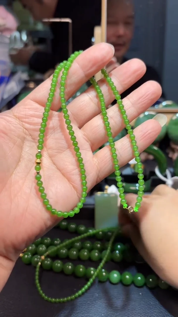 【闪购商品】和田玉（碧玉）颈饰18K金镶嵌1