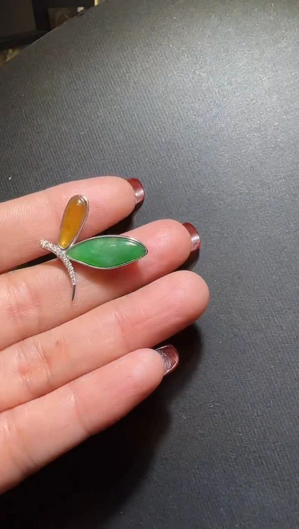 颈饰银S925镶嵌翡翠翡翠蝴蝶吊坠