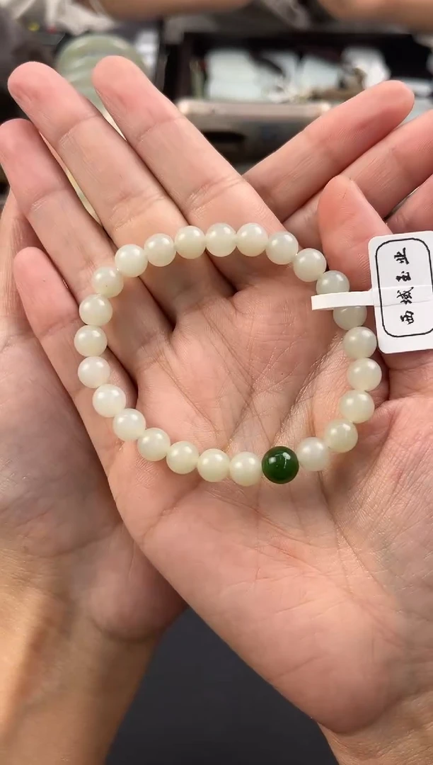 未镶嵌手串和田玉且末高青白手串卡7微色差