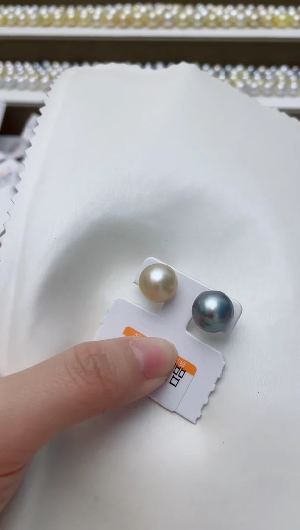 【闪购商品】拼合珍珠（马贝珠）耳饰18K金镶嵌A22