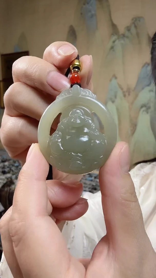 颈饰未镶嵌和田玉.