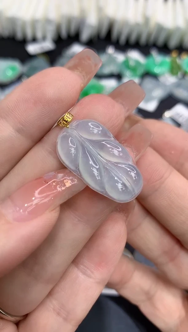 吊坠(不含链)18K金镶嵌翡翠111111111