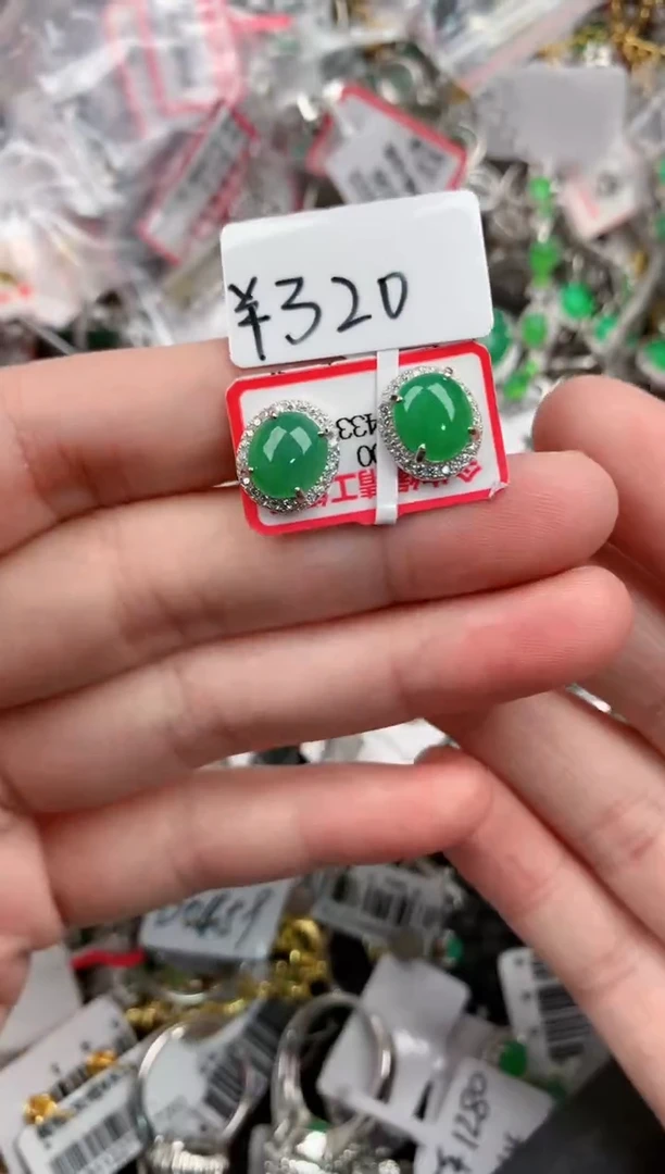 银S925镶嵌戒指翡翠777           6