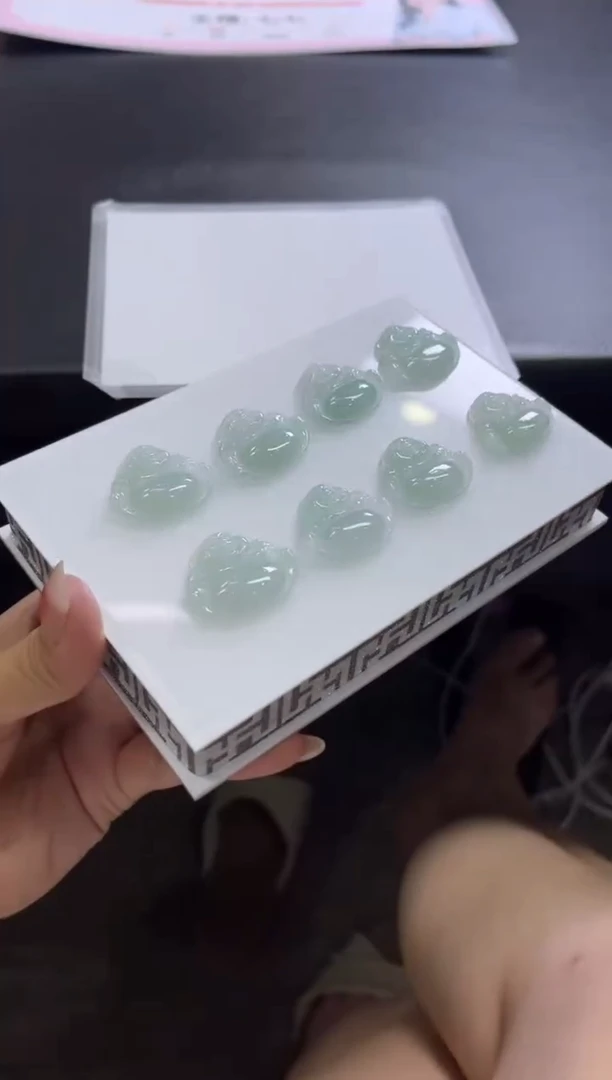 翡翠未镶嵌颈饰G/多样性发一件/配绳子