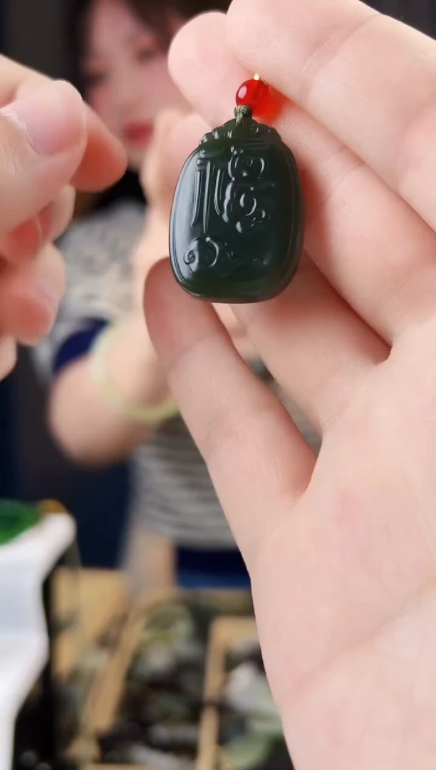 颈饰未镶嵌和田玉拍一发一，多样性发货