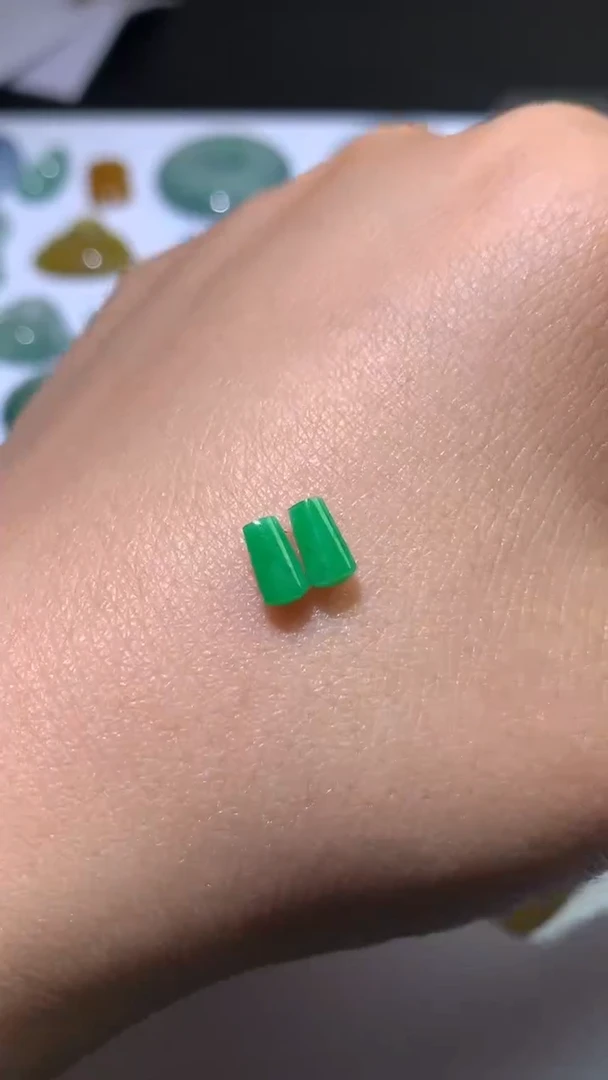 未镶嵌定制翡翠毛货