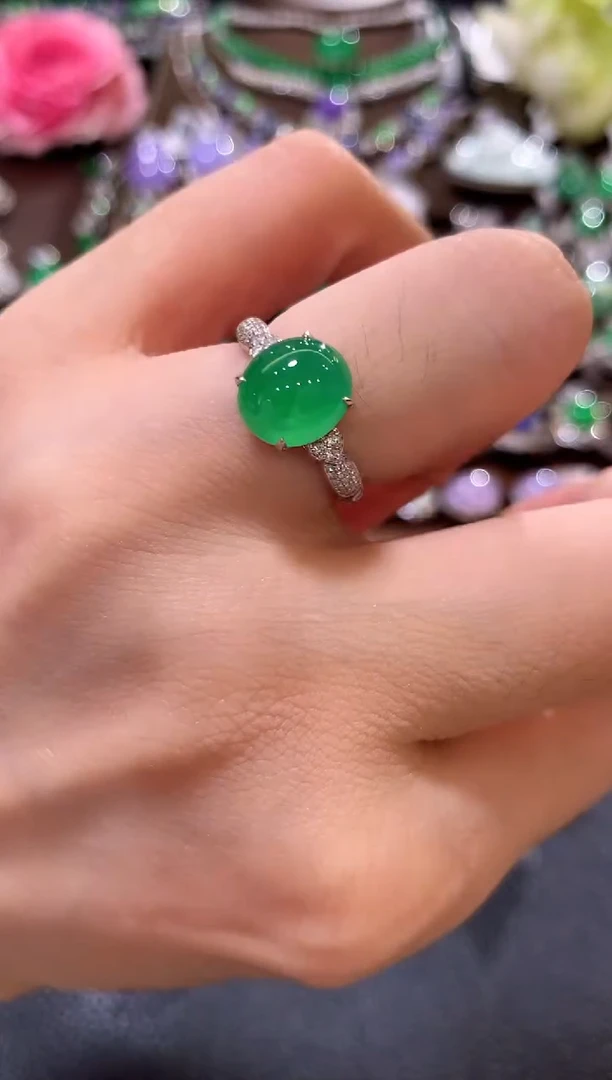 18K金镶嵌戒指翡翠m30