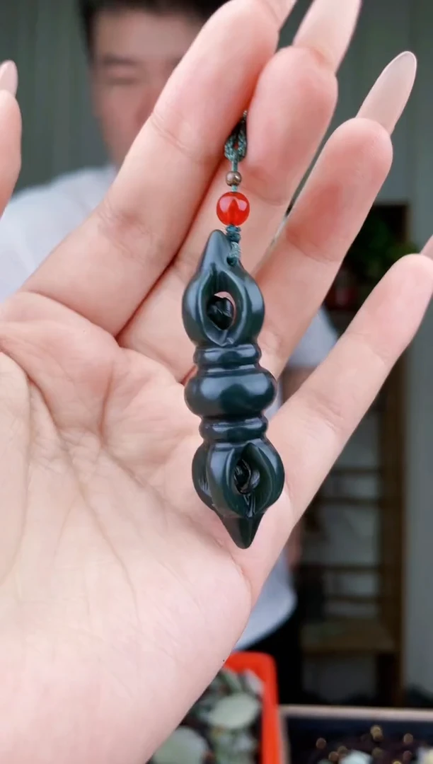 和田玉未镶嵌挂件拍一发一，多样性发货！