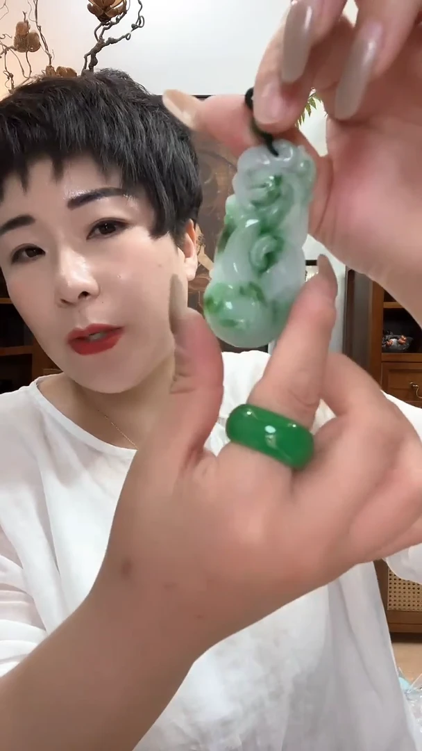 吊坠(赠链)合金翡翠325