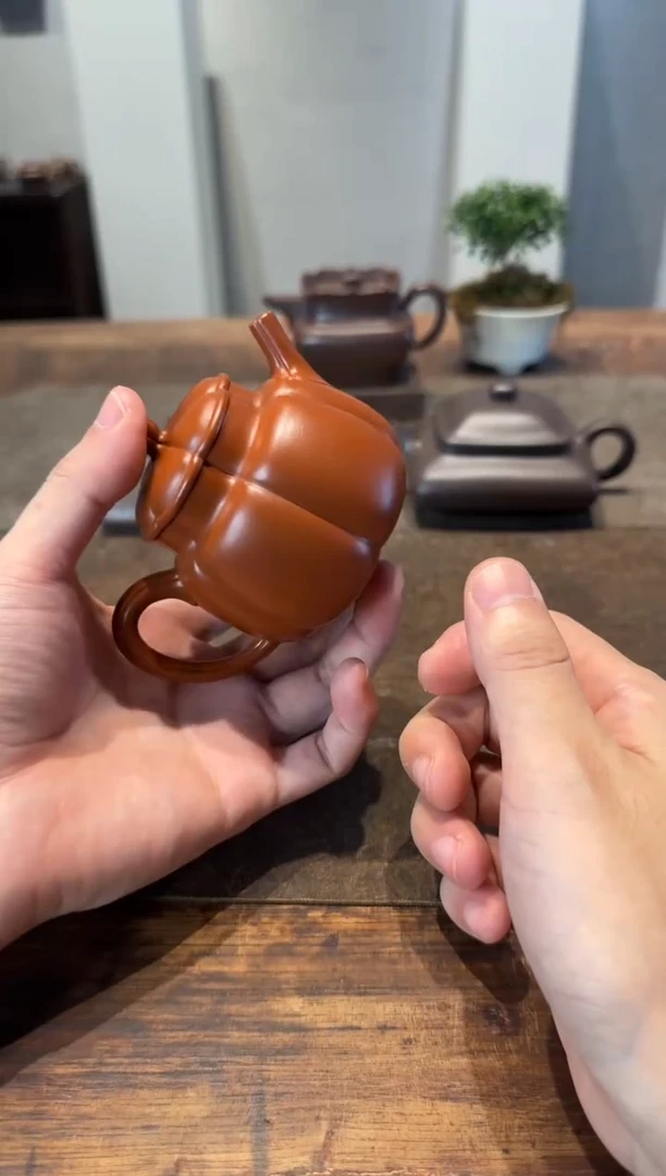 茶壶紫砂日****运朱泥繁花