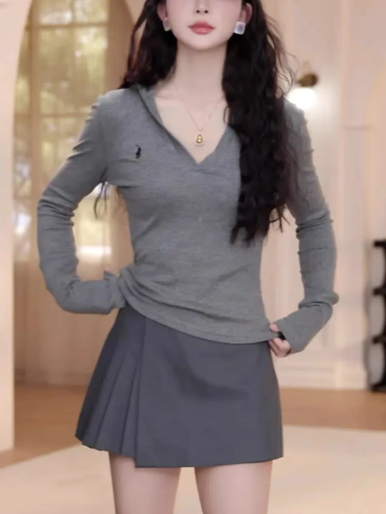 小马刺绣套头百搭半开领连帽t恤女2025年新款高级感轻奢防晒上衣