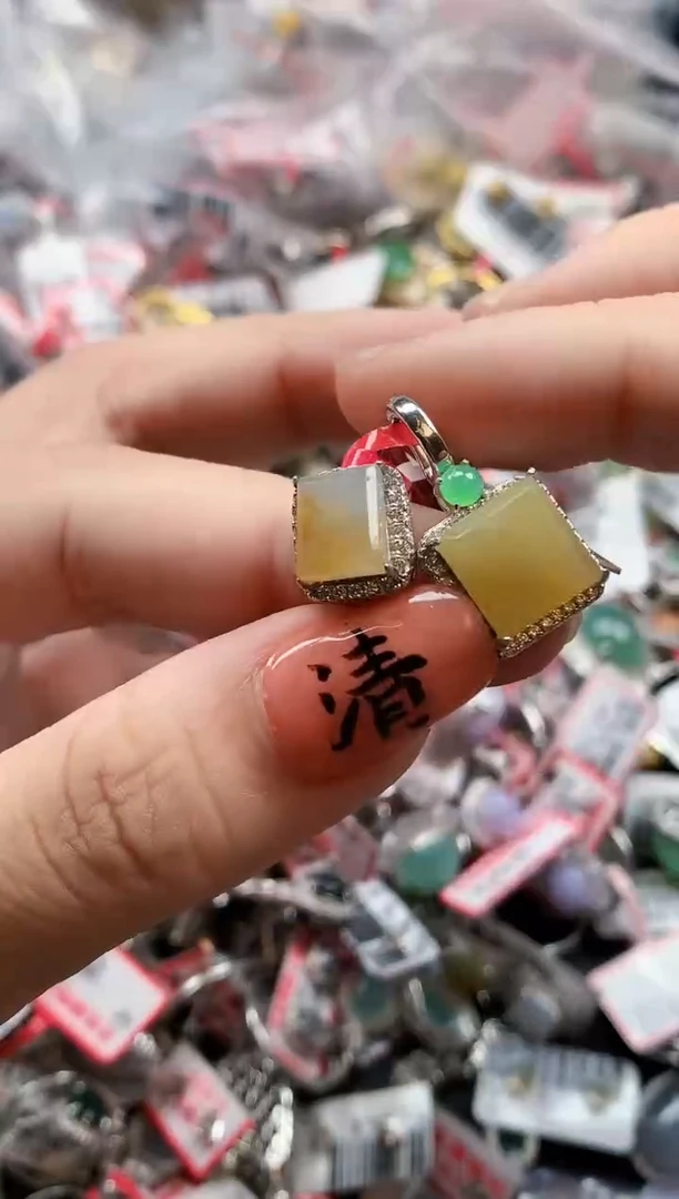 银S925镶嵌戒指翡翠天然A货缅甸翡翠