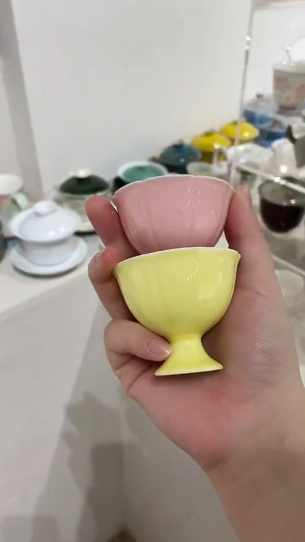 孤品微瑕茶杯一对
