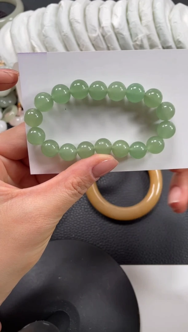 【闪购商品】石英质玉手镯未镶嵌多样性发货，拍一发一