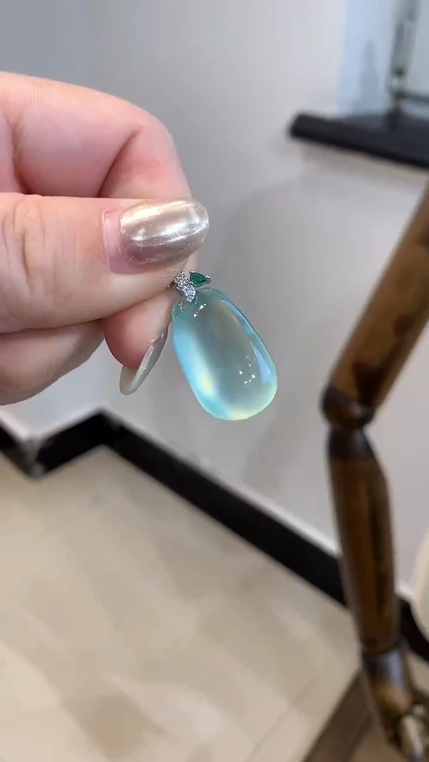 未镶嵌蛇纹石玉吊坠(不含链)姗****孩福瓜