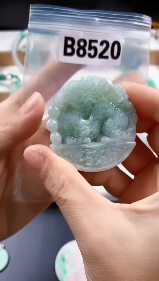 颈饰未镶嵌翡翠天然翡翠吊坠挂件