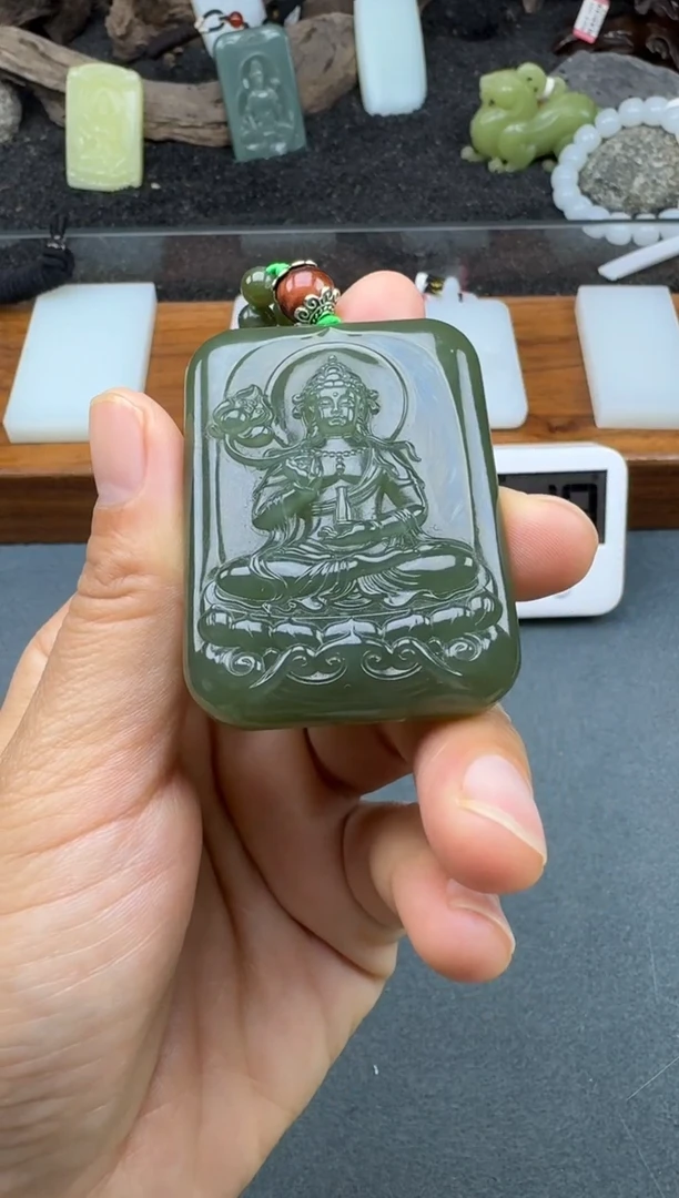 颈饰未镶嵌和田玉2