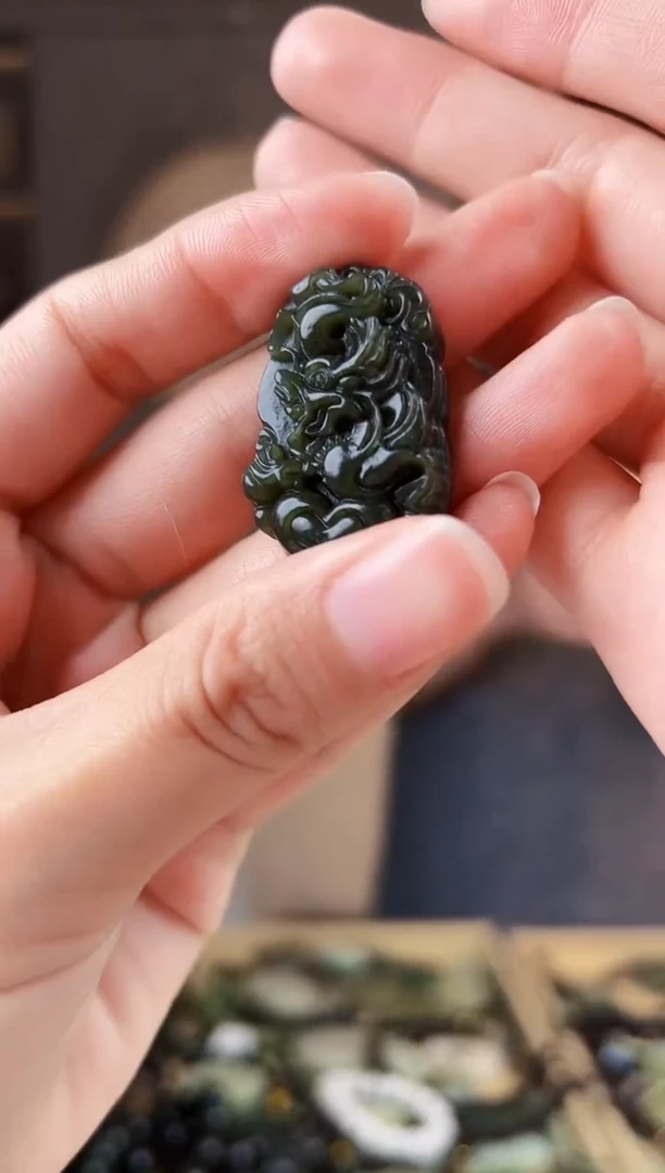 颈饰未镶嵌和田玉拍一发一，多样性发货
