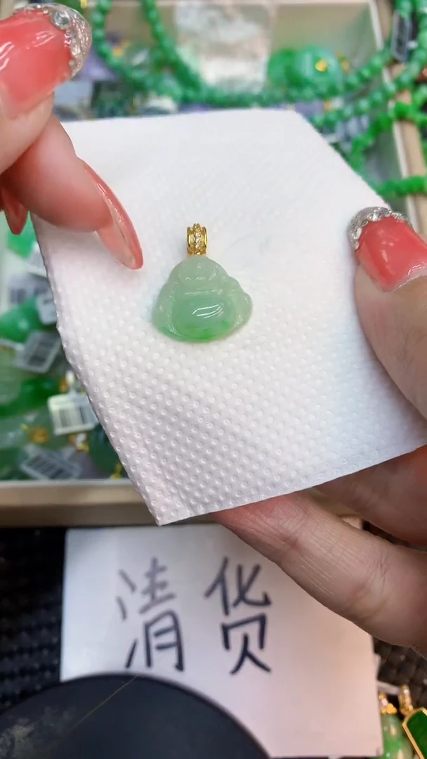 颈饰未镶嵌翡翠1