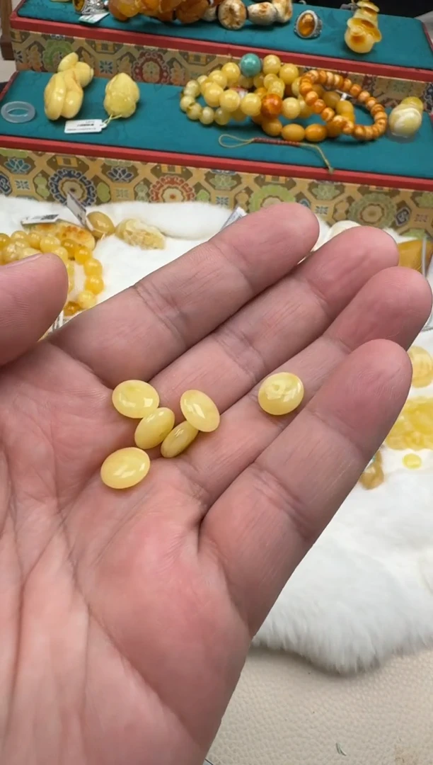 琥珀未镶嵌珠宝奇石精工隔片6片HZ091