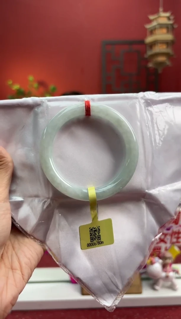 未镶嵌手镯（圆镯）翡翠翡翠手镯15