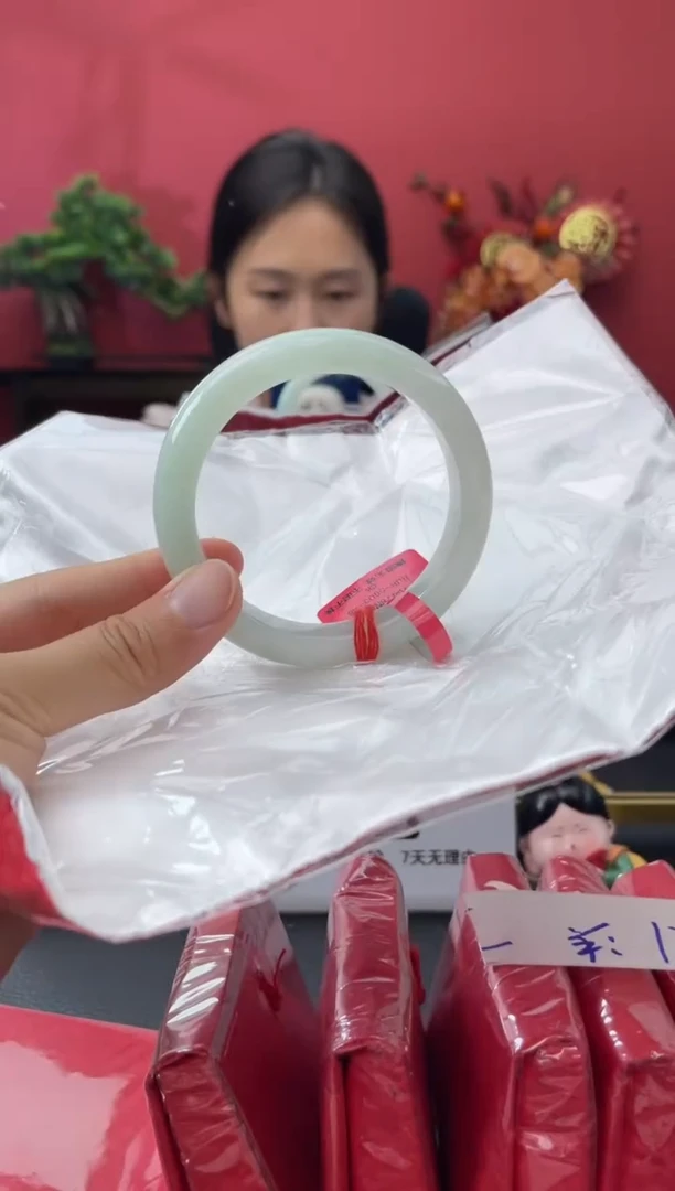未镶嵌手镯翡翠3   55-56