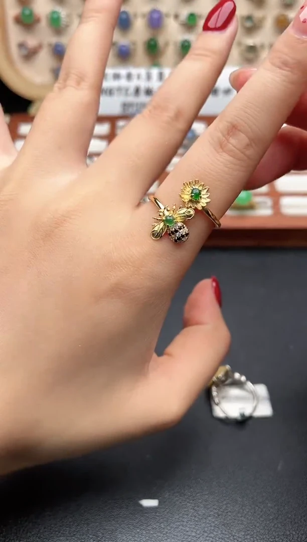 银S925镶嵌戒指翡翠一物一证一礼盒