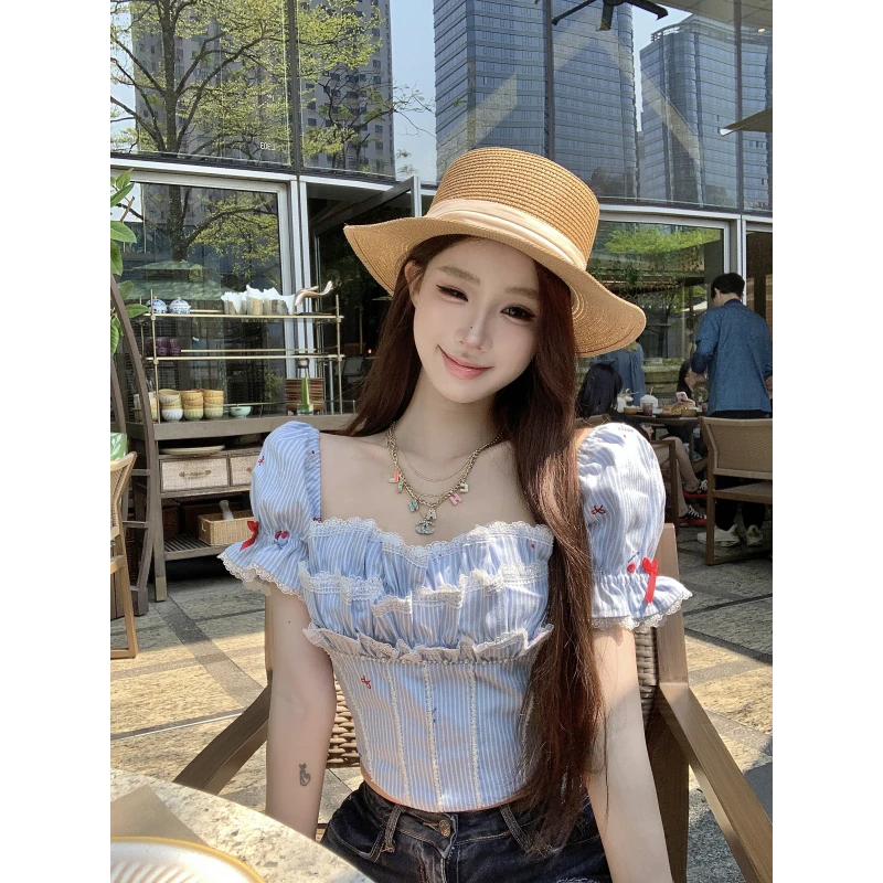 气质短款蕾丝花边方领泡泡袖短袖衬衫女夏季韩系减龄甜美显瘦上衣