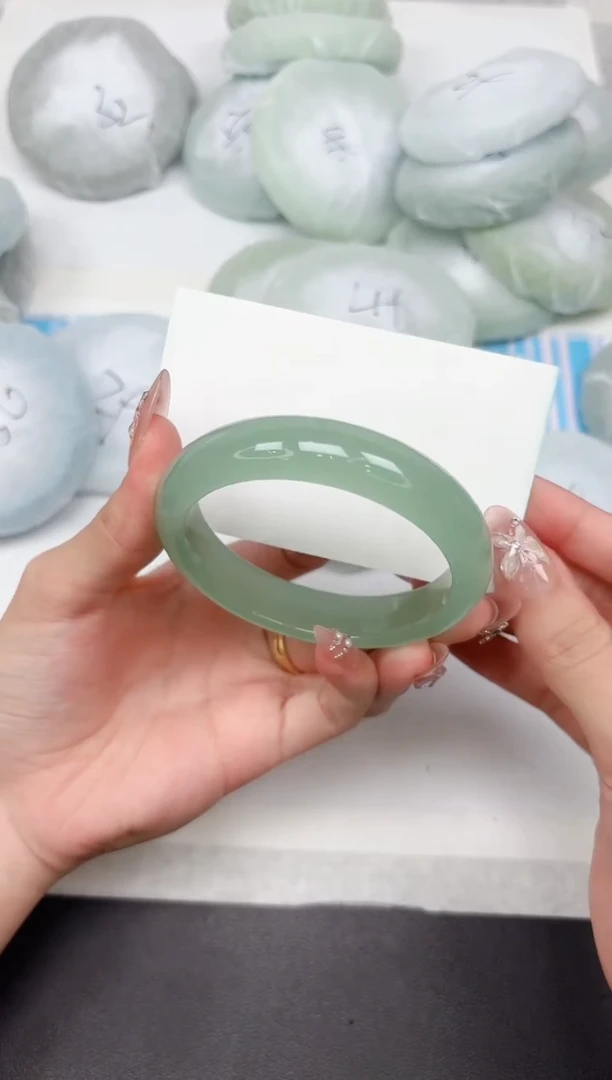 石英质玉手镯未镶嵌295-58.4