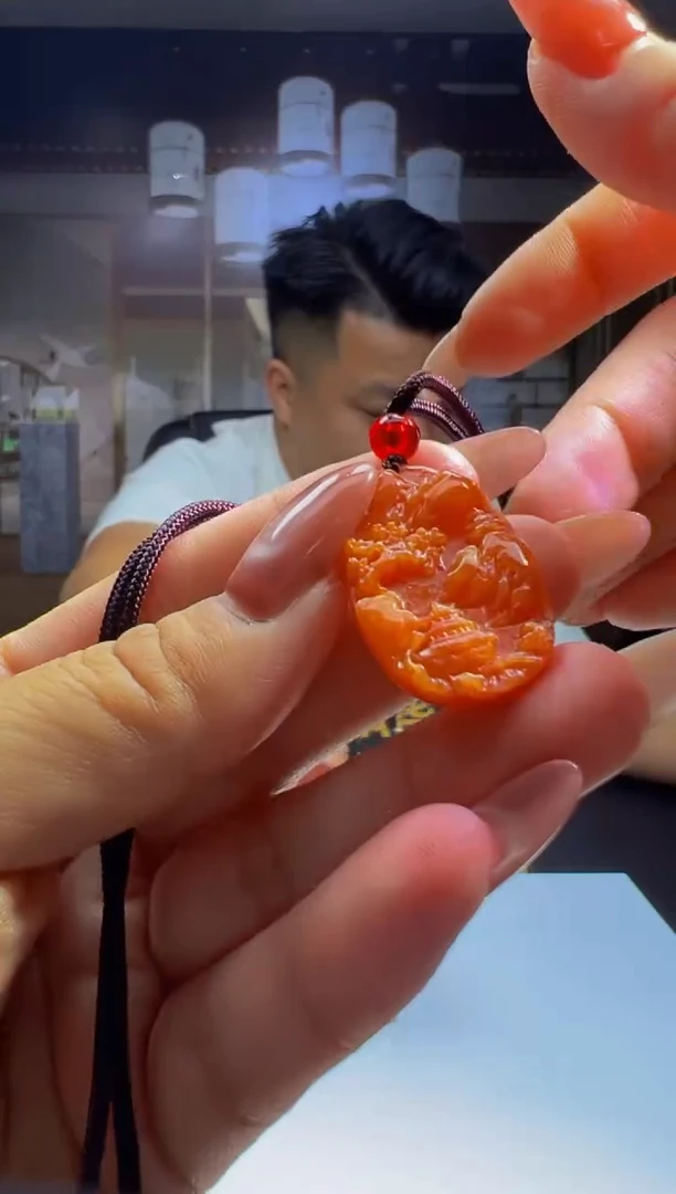 颈饰未镶嵌翡翠2025-9-21-3