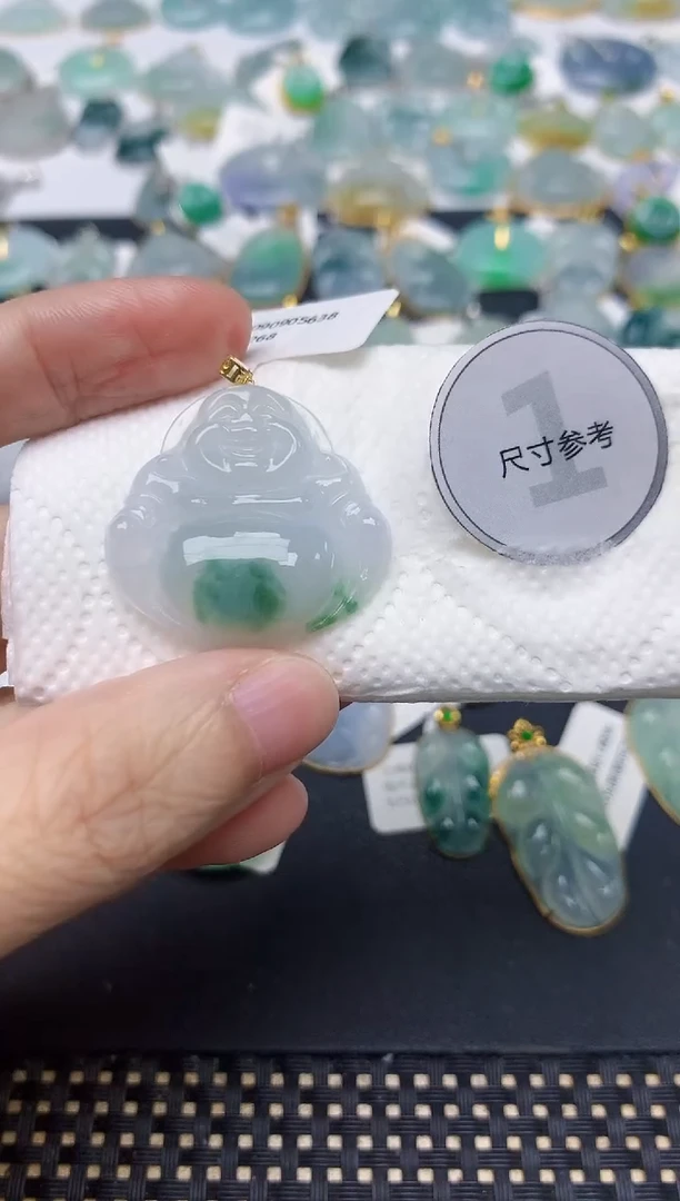 颈饰18K金镶嵌翡翠天然缅甸A货翡翠
