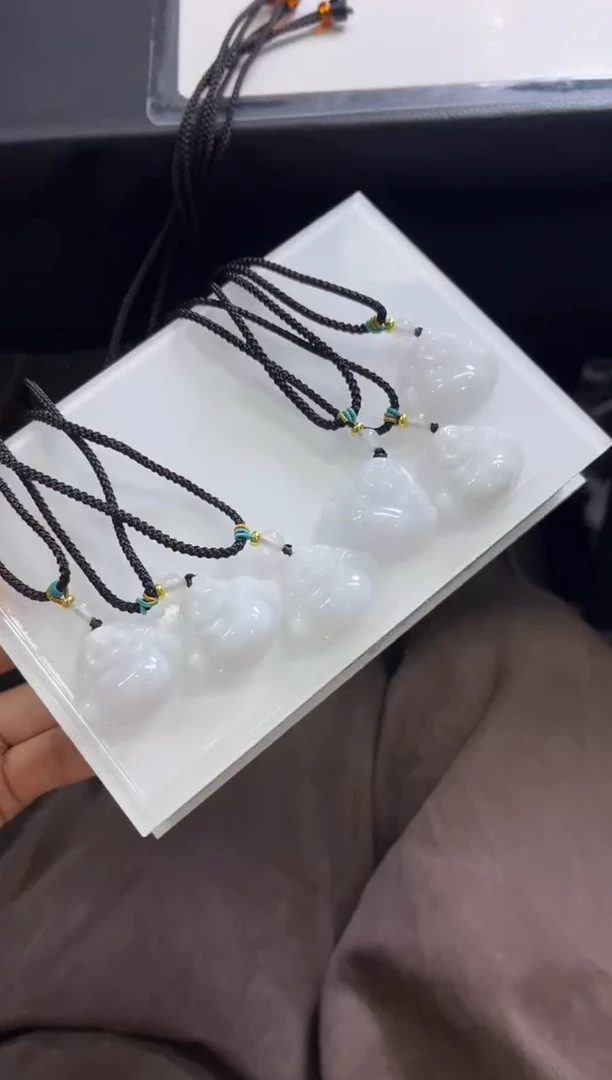 颈饰未镶嵌翡翠B19/多样性发一件/配绳子