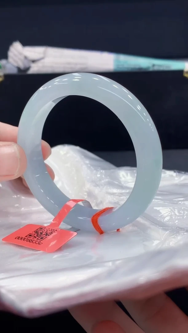 未镶嵌手镯翡翠翡翠手镯