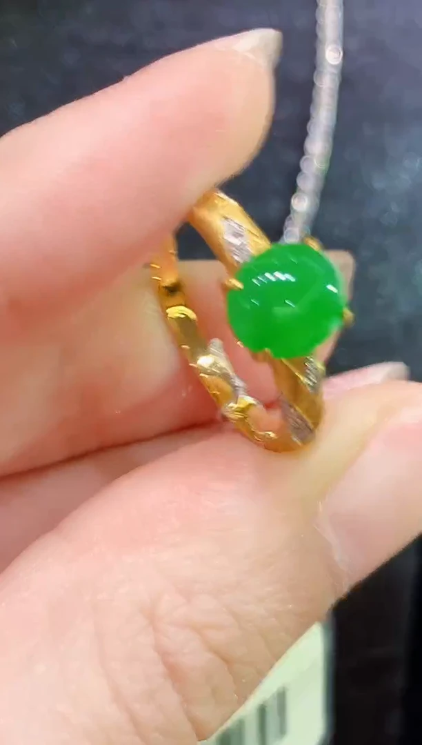 18K金镶嵌戒指翡翠JS多样性发其一