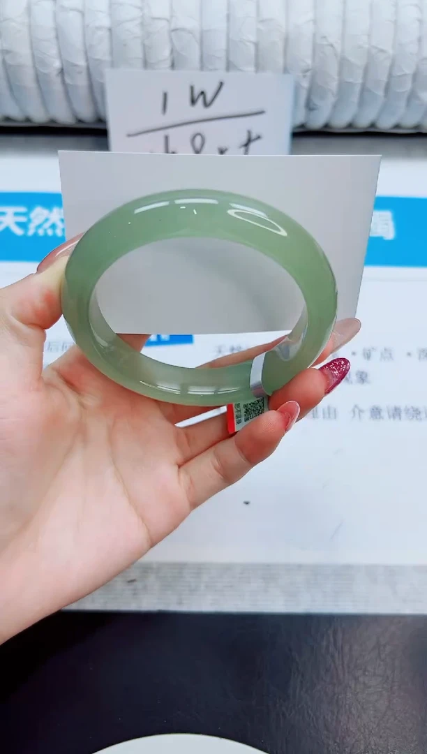 未镶嵌手镯石英质玉49/57