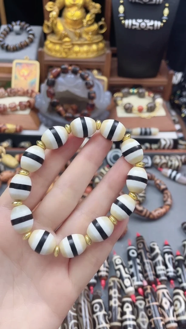 未镶嵌珠珠玛瑙/玉髓奶白药师手串