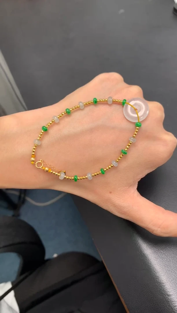 18K金镶嵌定制翡翠一**钩模式推广期48小时鉴赏期