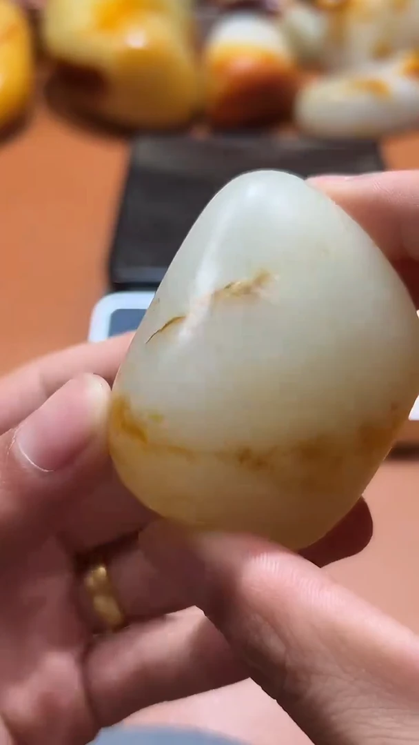 未镶嵌和田玉把件发*发和田玉