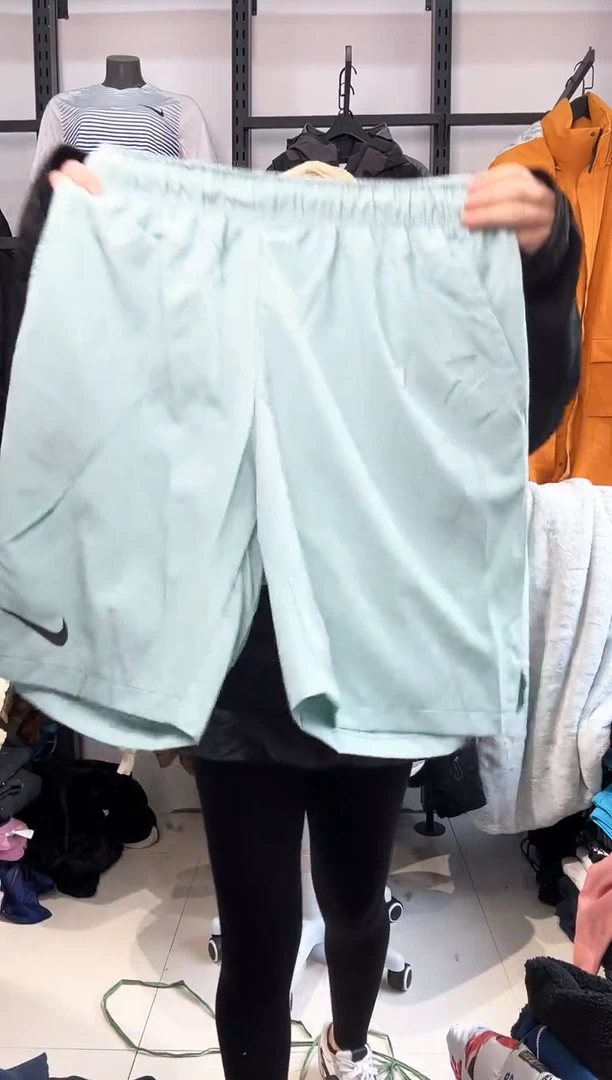 2187    编码  瑕疵直播间过款为准 尺码  ·  L