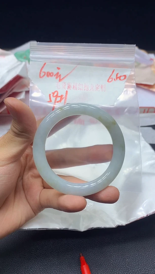 定制翡翠毛货需要精细抛光未镶嵌天然A货翡翠