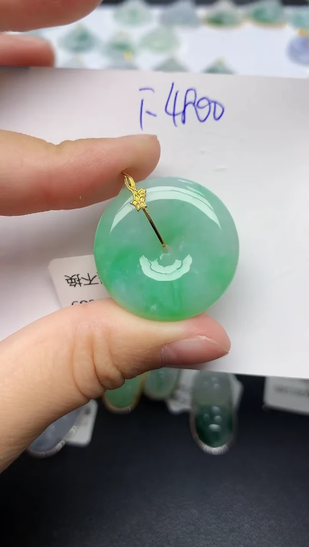 颈饰18K金镶嵌翡翠天然缅甸A货翡翠百元以上9元证书费自理