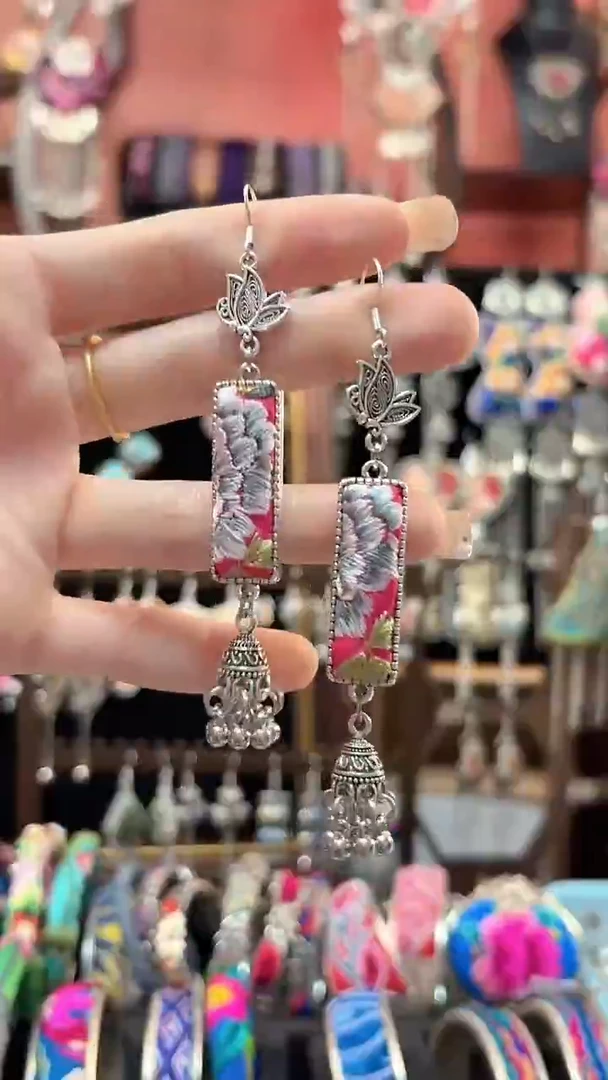 织绣 云织谣民族风精美饰品   99