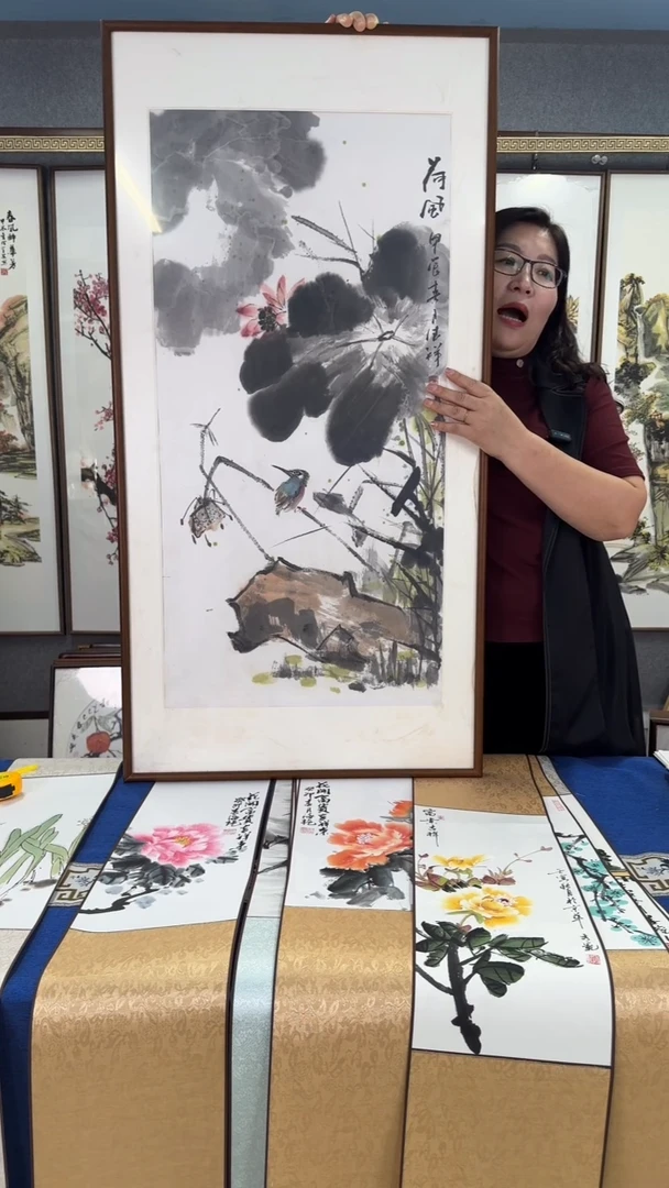 国画（荷花图）实木画框 63*123