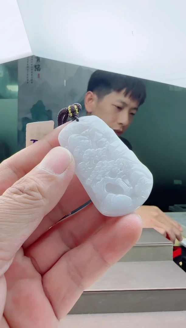 【闪购商品】翡翠颈饰未镶嵌11111111