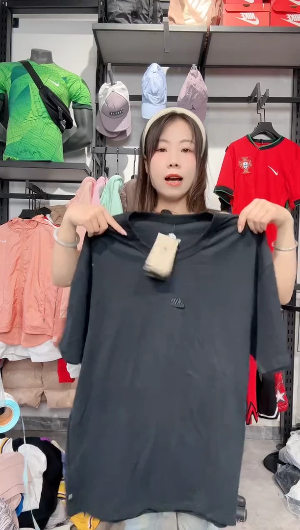 1326   编码 瑕疵款直播间过款为准 尺码 XL