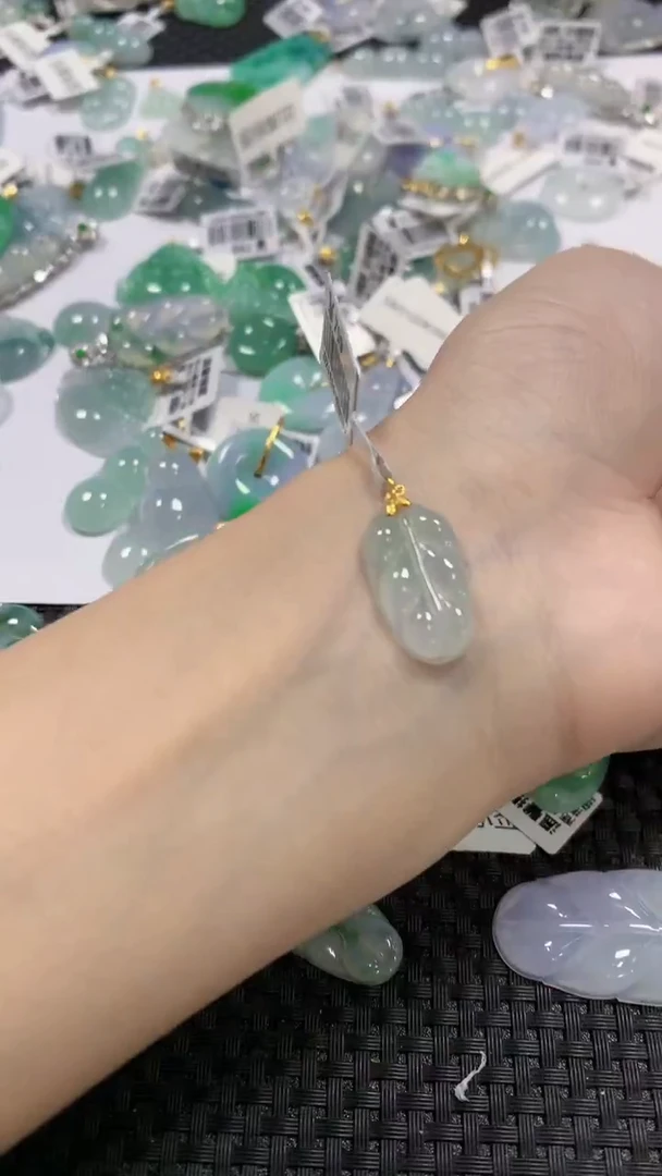 颈饰18K金镶嵌翡翠天然缅甸翡翠a货百元以上9元证书费自理