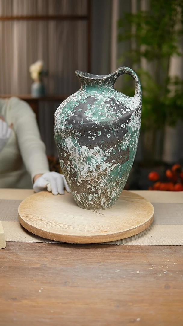 【闪购商品】陶瓷  花器涂鸦绿奶壶