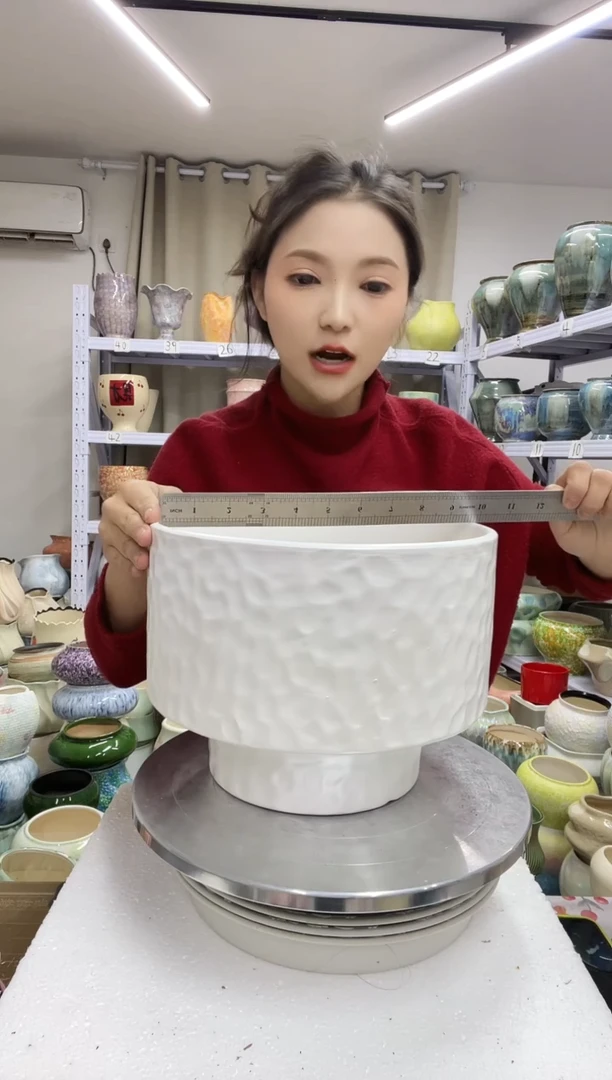 【1.3】花盆尺寸高：19 口：25