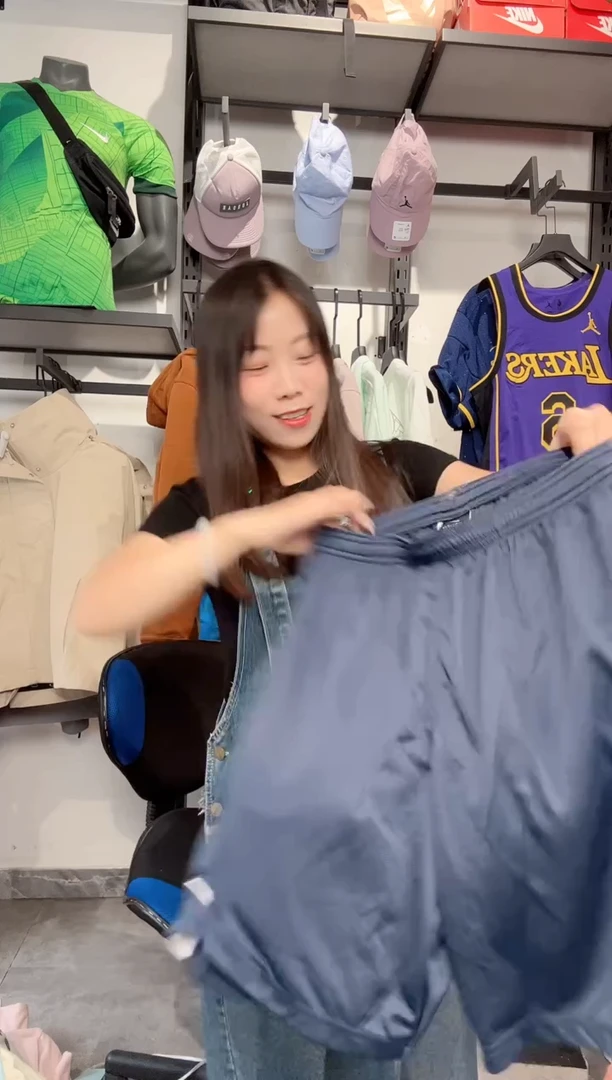 1623  编码 瑕疵款直播间过款为准 尺码 M